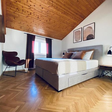 Cirjak Apartments 비오그라드나모루 외부 사진