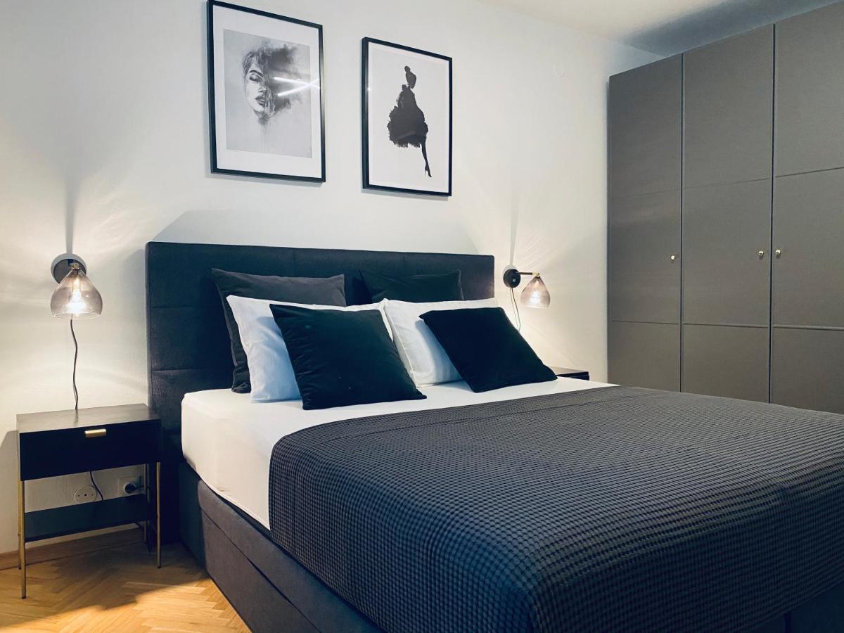 Cirjak Apartments 비오그라드나모루 외부 사진