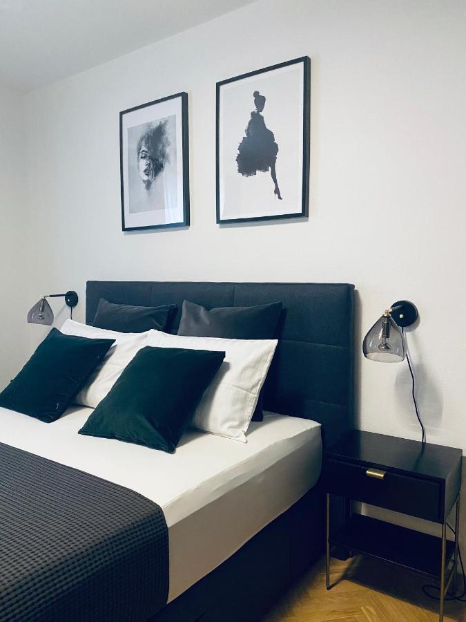 Cirjak Apartments 비오그라드나모루 외부 사진
